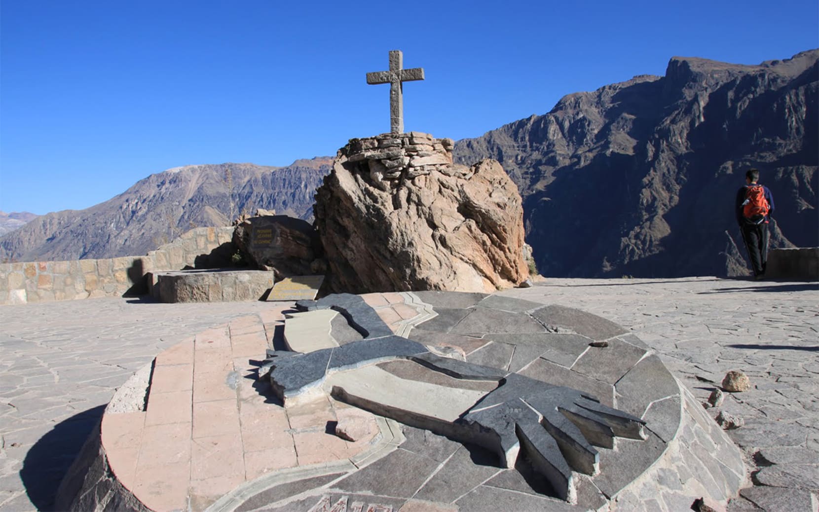 Cruz del Condor - Puno